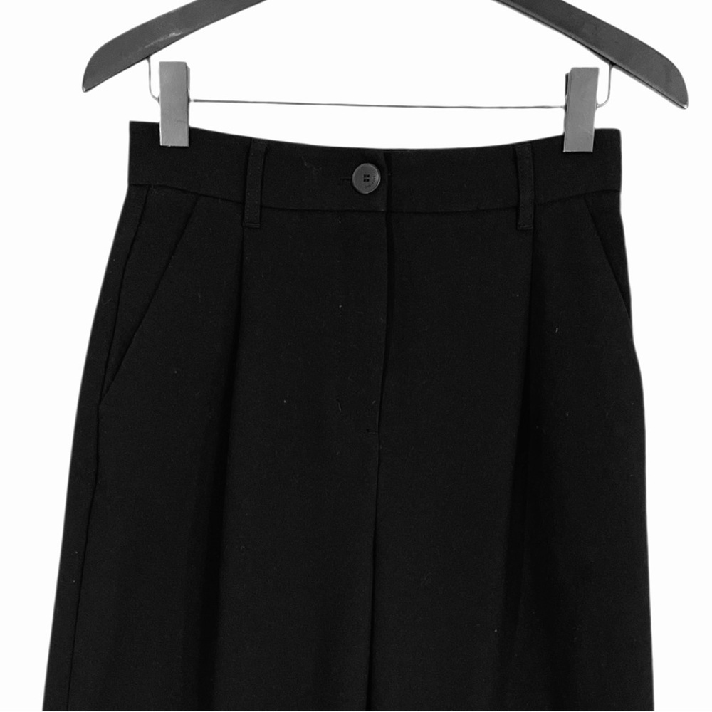 Oak + Fort Straight Leg Pleated Pants in Black Size 4 Straight Cropped Leg - Picture 3 of 8
